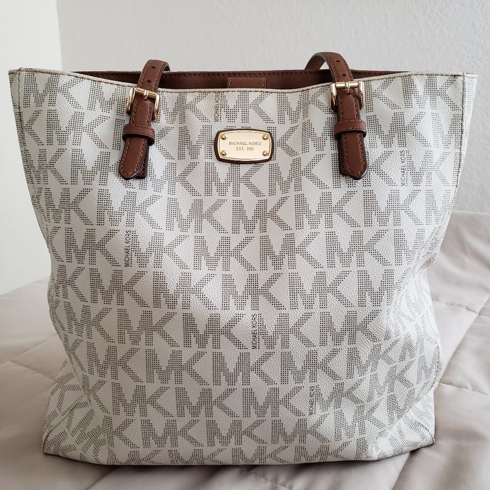 Michael Kors Jet Set Travel NS vanilla tote. Preowned
